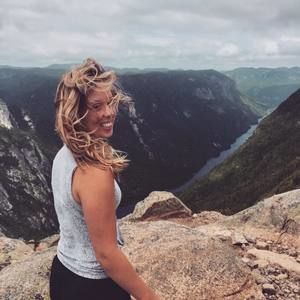 Meet your Posher, Caroline